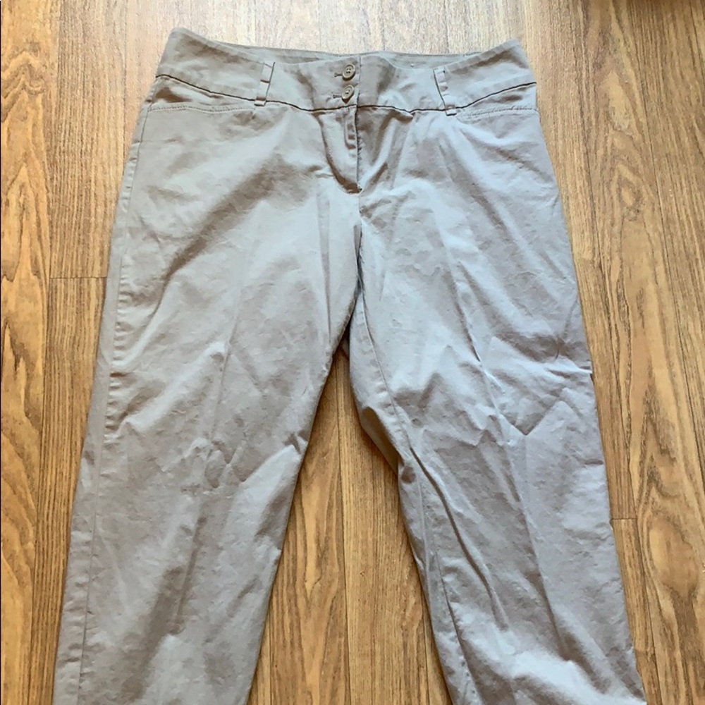 Loft | Curvy Cropped Pant Khaki 10